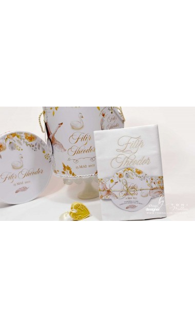 Trusou special creat pentru baieti gingas si elegant alb gold cu lebede Swan Boy 5